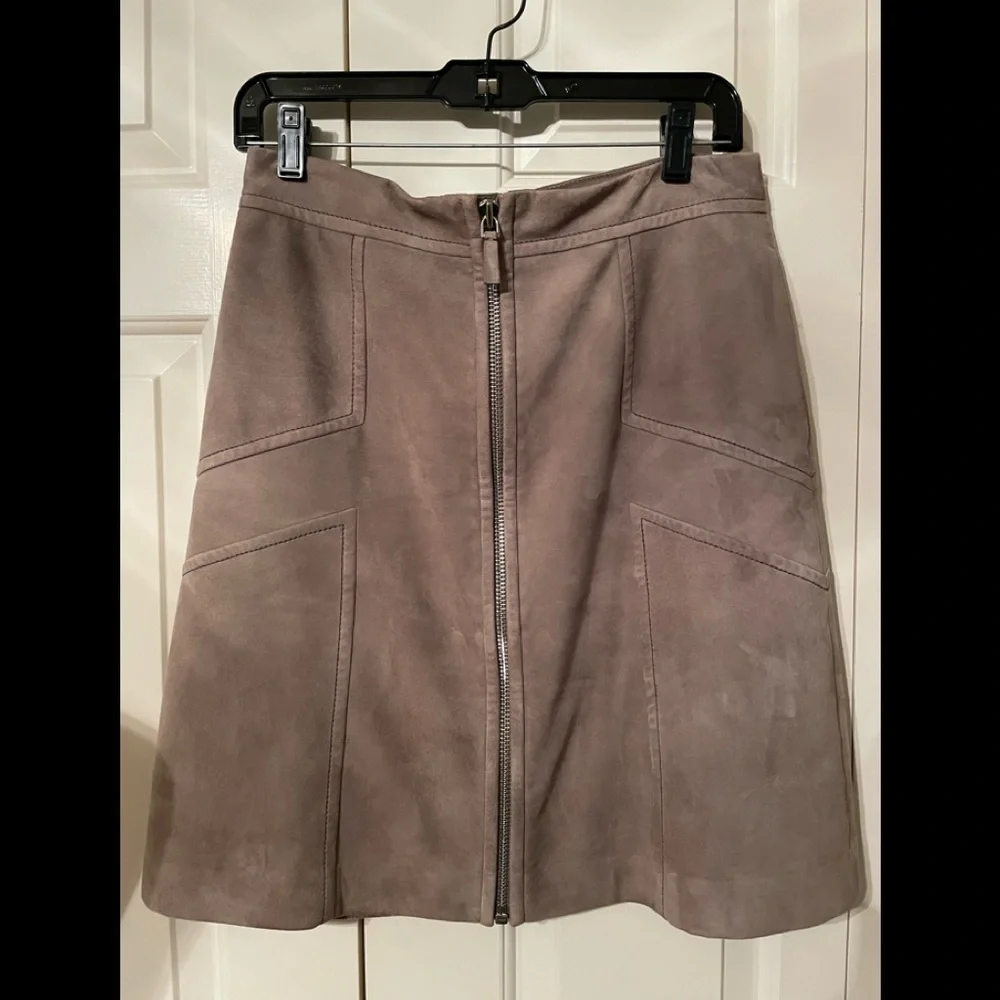 Lafayette 148 suede skirt - Picture 2 of 7